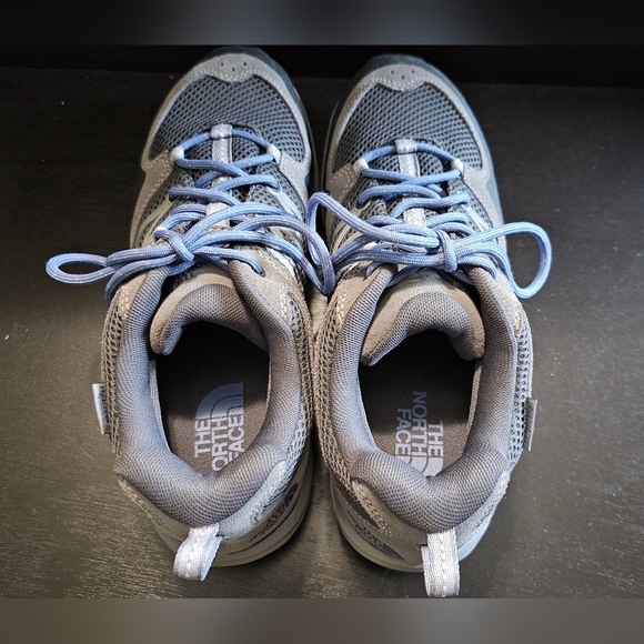 *New The North Face Athletic Shoes* - Picture 4 of 9